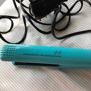 Accessories - GHD Candy Collection Mint 1” hair straightener Accessories - GHD Candy Collection Mint 1” hair straightener
